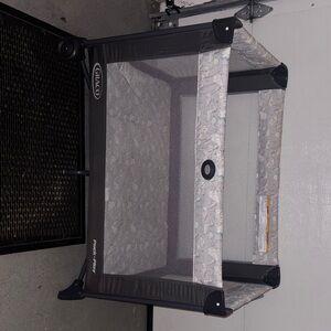 Graco Portable Playard in Gray and Black